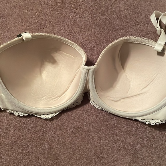 Victoria Secret Dream Angels cream lace padded underwire bra size 32DD N… - Picture 7 of 10